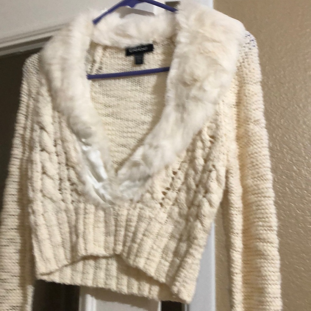 Bebe Sweater with fur v neck